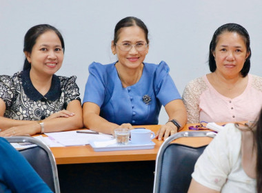 ตรวจเยี่ยมและรับฟังปัญหาของสมาชิกสหกรณ์นิคมประมงนครศรีธรรมราช จำกัด ณ จุดรวบรวมผลผลิตของสมาชิกสหกรณ์ โดยรับทราบถึงปัญหาความเดือดร้อนในเรื่องของการต่อทะเบียนเกษตรกรผู้เพาะเลี้ยงสัตว์น้ำของสมาชิกสหกรณ์ รวมทั้งเรื่องการขออนุญาตการเข้าทำประโยชน์ในที่ดินและติ ... พารามิเตอร์รูปภาพ 35